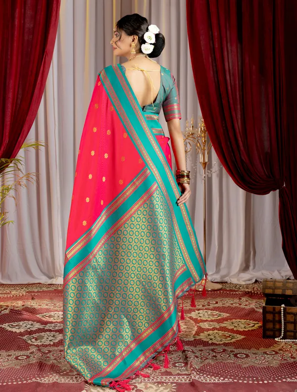 Narayana_Pattu_Narayanpet_Silk_sarees_with_Beautiful_Booti_in_Contrast_Rama-Pink_Shades_With_Attractive_Weaving_Gold_Zari_Design_And_Contrast_Blouse_With_Tassels