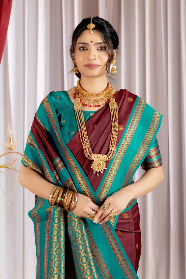 Narayana_Pattu_Narayanpet_Silk_sarees_with_Beautiful_Booti_in_Contrast_Rama-Maroon_Shades_With_Attractive_Weaving_Gold_Zari_Design_And_Contrast_Blouse_With_Tassels