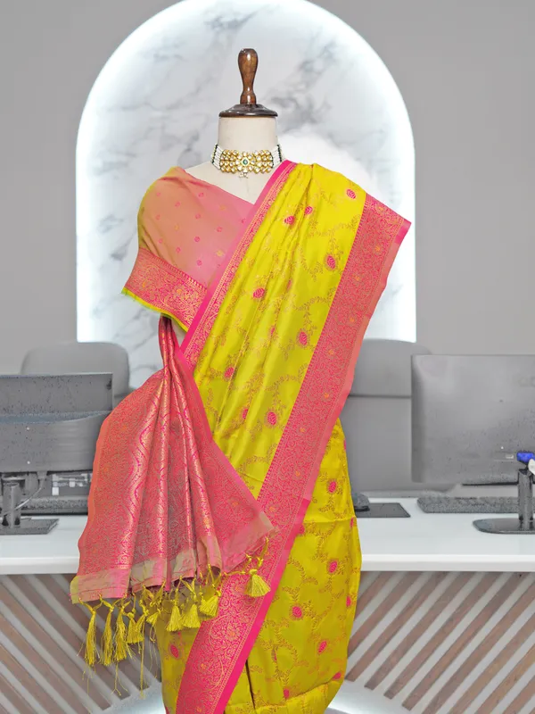 Premium_Soft_Paithani_Silk_sarees_With_Beautiful_Weaving_Pattern_With_Attractive_Rich_Pallu_And_Border_And_Weaving_Blouse_With_Tassels