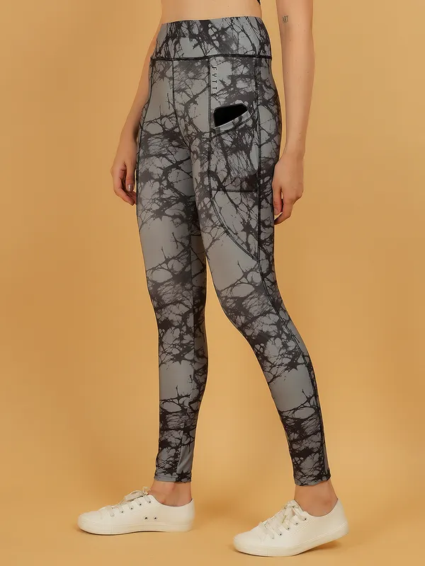 Grey_Dry_Fit_Tie_Dye_Print_Athletics_Workout_Sports_Leggings_Tights_For_Women_&_Girls