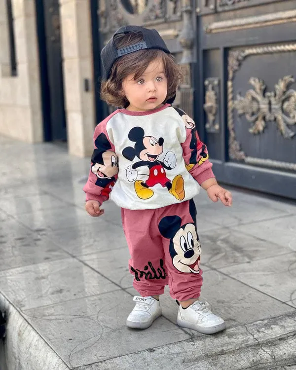 Pack_of_2_Pink_And__White_Baby_Boy_and_Girls__Poly_Cotton_Cartoon_Print_Long_Sleeve_Zipper_Hoodie__and_Sweatshirt_With_Shorts