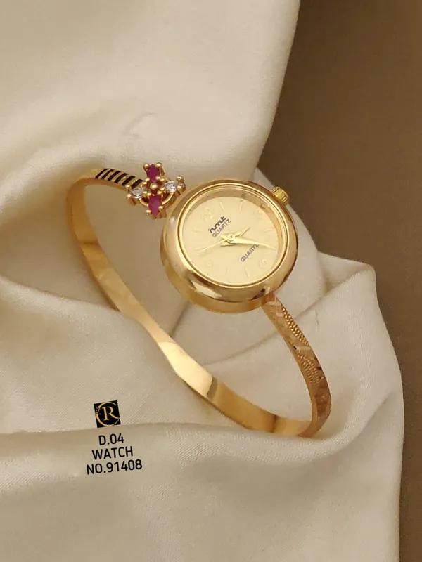 Elegant_Gold-Plated_ad_dimaond_Stylish_Bracelet_Watch_for_Women