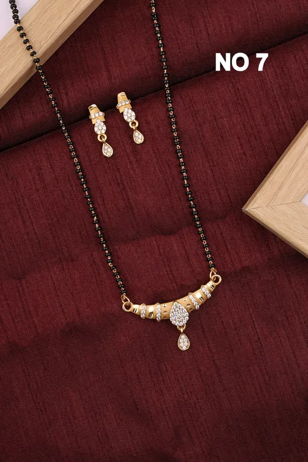 Forming_And_Diamond_High_Gold_Plated_Oval_Mangalsutra