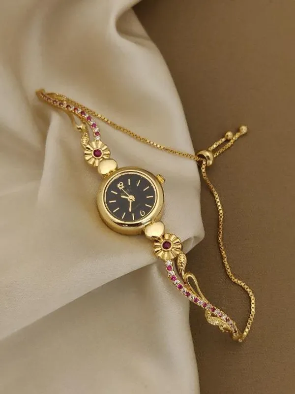 Gold_Plated_White_Dial_Floral_Bracelet_Watch_For_Women