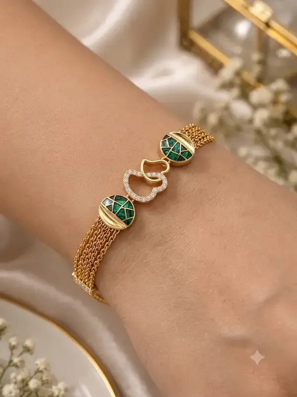 Designer_Gold_Plated_Heart_Pendant_Necklace,_Earrings_&_Green_Stone_Chain_Bracelet_Combo_Set