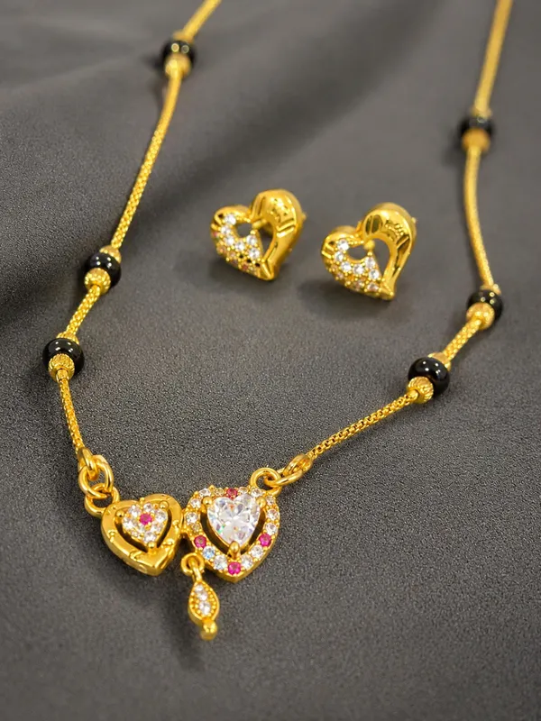 Designer_Heart_Shape_Diamond_Studded_Mangalsutra_Set_with_Matching_Earrings_for_Women