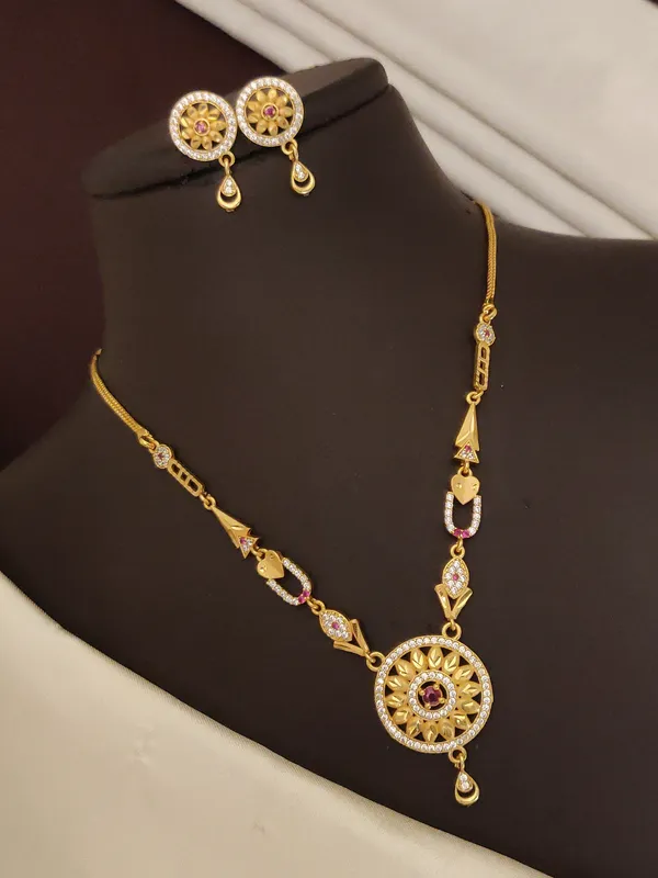 Designer_High_Gold_Plated_And_Diamond_Studded_Antique_Round_Pendant_Set_with_Earrings