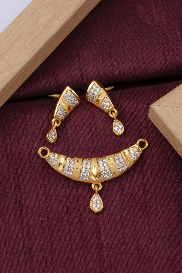 Designer_Micro_Gold_Plated_AD_Diamond_Pendant_Set_with_Earrings