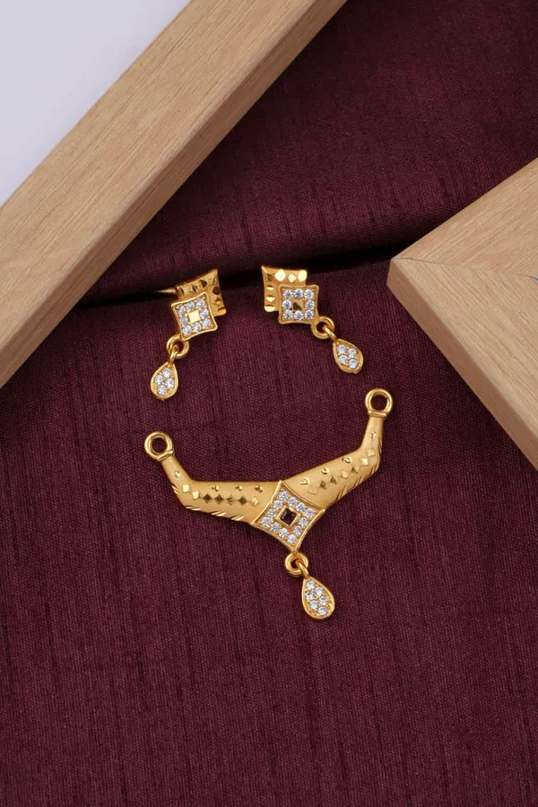 Designer_Micro_Gold_Plated_AD_Diamond_Square_Pendant_Set_with_Earrings
