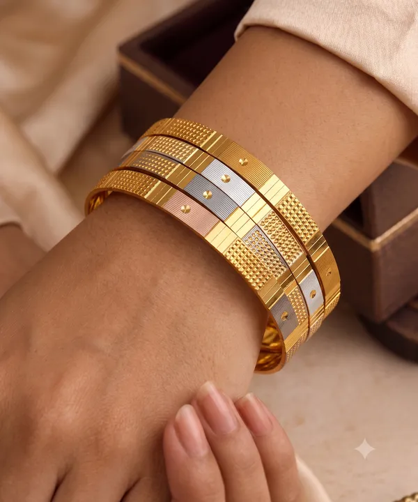Designer_Premium_Quality_Tri-Tone_Gold_Plated_Fancy_Designer_Bangle