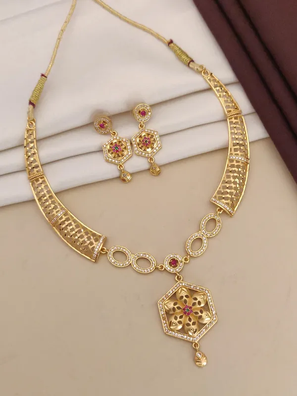 Designer_High_Gold_Plated_And_Diamond_Studded_Fancy_Flower_Necklace_with_Earring