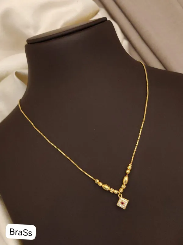 Elegant_Gold_Beaded_Necklace_with_Ruby-Inspired_18_inches_Pendant