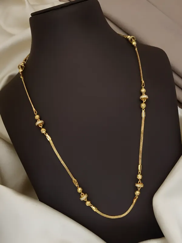 Elegant_Gold_Plated_Designer_Chain_Necklace_for_Women_|_Stylish_Daily_Wear_Jewellery_24_inches_