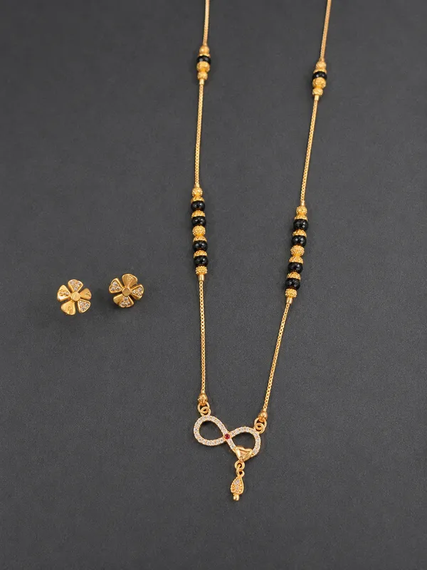 Elegant_Gold_Plated_Infinity_Mangalsutra_with_Diamond_Studded_mangalsutra_for_Women