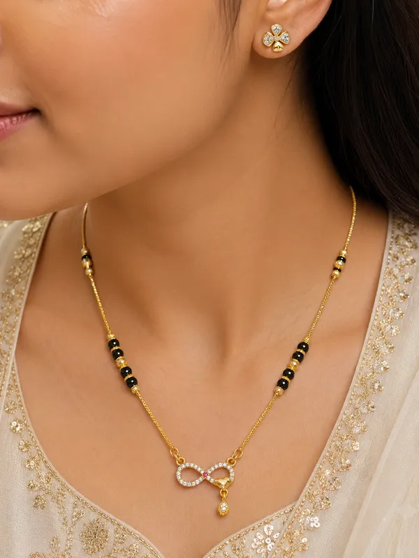 Elegant_Gold_Plated_Infinity_Mangalsutra_with_Diamond_Studded_mangalsutra_for_Women