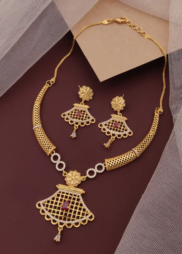 Elegant_Gold-Plated_Ruby_Drop_Pendant_Necklace_Set_with_Traditional_Earrings