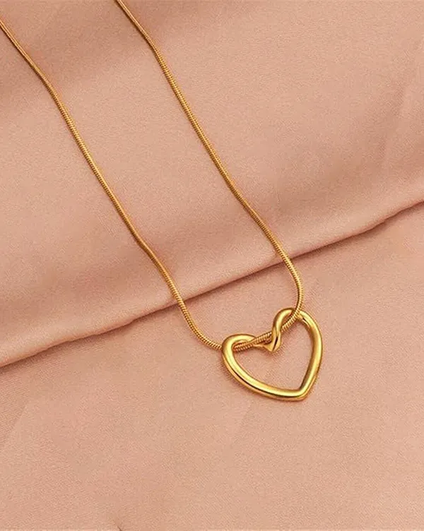 Elegant_Heart_Pendant_Gold_Plated_Chain_Necklace_for_Women_–_Stylish_Daily_Wear_Jewelry