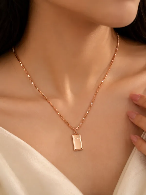 Elegant_Rose_Gold-Plated_Gold_Bar_Pendant_Chain