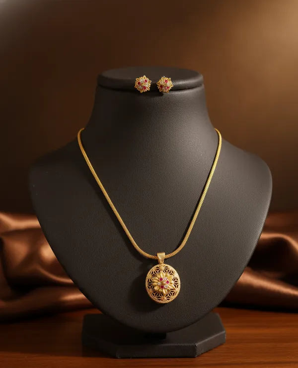 High_Gold_Plated_Antique_Circular_Pendant_Necklace_Set_with_Earrings
