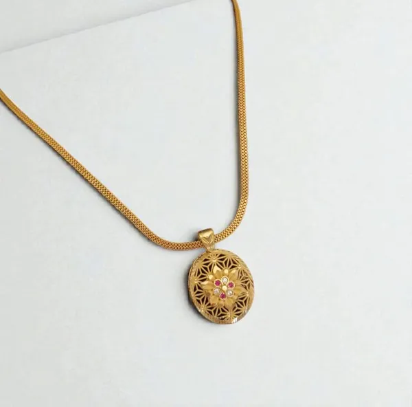 Designer_High_Gold_Plated_Antique_Circular_Pendant_Necklace_Set_with_Earrings