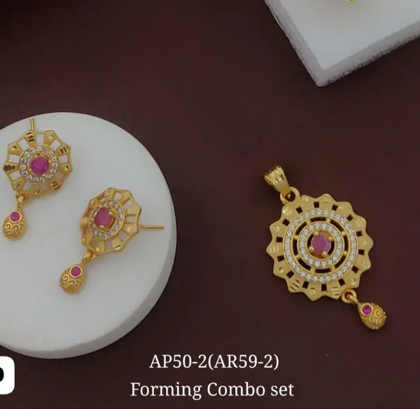 High_Gold_Plated_Stunning_American_Diamond_And_Pink_Diamond_Studded_Forming_Designer_Round_Pendant_Set