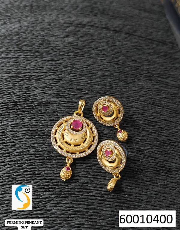 High_Gold_Plated_Stunning_American_Diamond_And_Pink_Diamond_Studded_Forming_Designer_Round_Shape_Pendant_Set