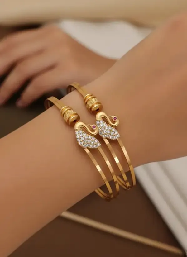 High_Gold_Plated_Floral_And_Diamond_Studded_Adjustable_Kadli