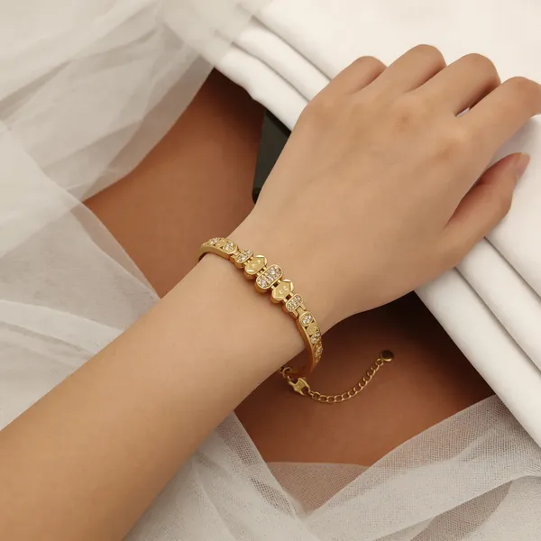 Micro_Gold_Plated_AD_Diamond_Studded_Fancy_Designer_Adjustable_Bracelet