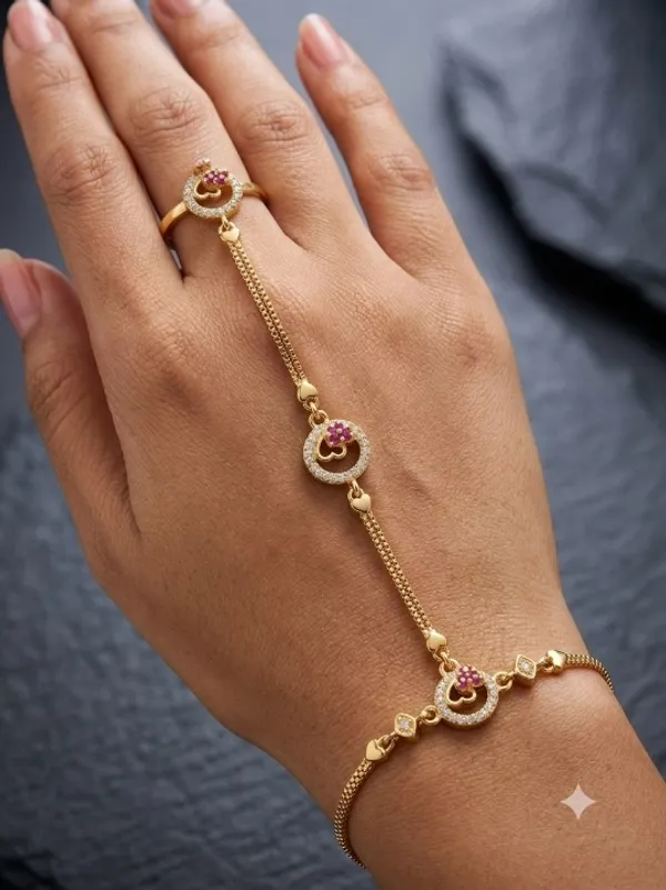 Micro_Gold_Plated_AD_Diamond_Studded_Fancy_Heart_Design__(Hathphool)_for_Women