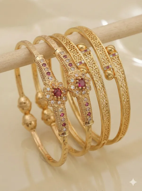 Micro_Gold_Plated_AD_Diamond_Studded_Floral_Designer_Bangle_Set_(Pack_of_2)