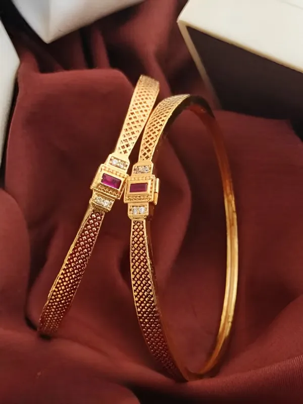 Premium_High_Gold_Plated_Ruby_Stone_Studded_Designer_Bangle_Set