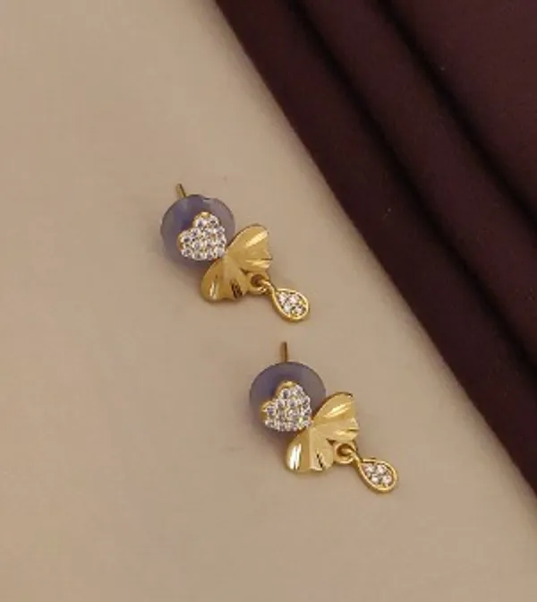 Forming_And_Diamond_High_Gold_Plated_Heart_Mangalsutra