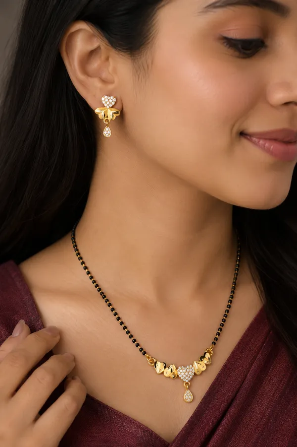 Forming_And_Diamond_High_Gold_Plated_Heart_Mangalsutra