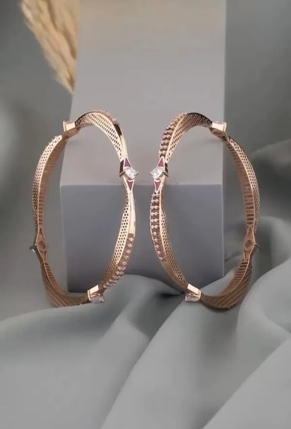 Rose_Gold_Plated_And_Diamond_Studded_Fancy_Square-Round_Bangle_Set