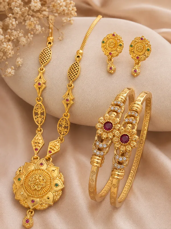 Royal_Floral_Ruby_&_Emerald_Jewellery_Set_with_adjustable_diamond_bangle