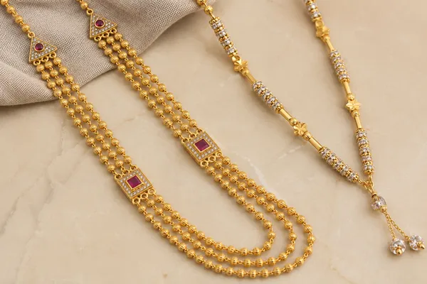 Royal_Gold_Plated_Traditional_Long_Beaded_Necklace_for_Women