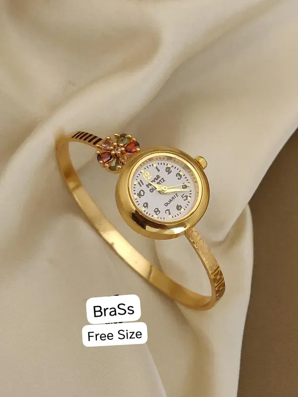 Stylish_Gold-Tone_Free_Size_Brass_Women�s_Watch_Bracelet