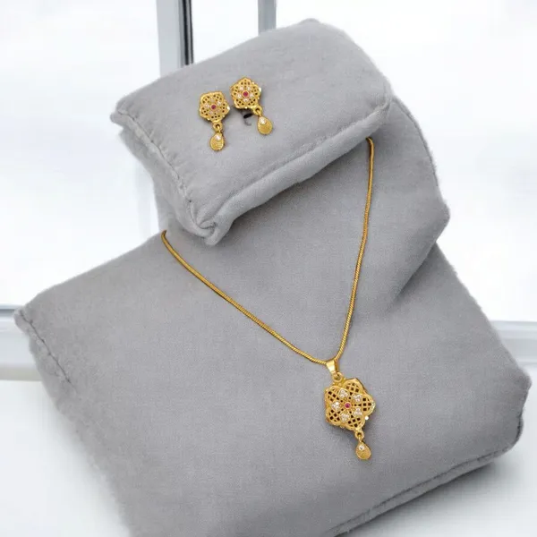Elegant_Gold_Plated_AD_&_Ruby_Floral_Drop_Pendant_Set