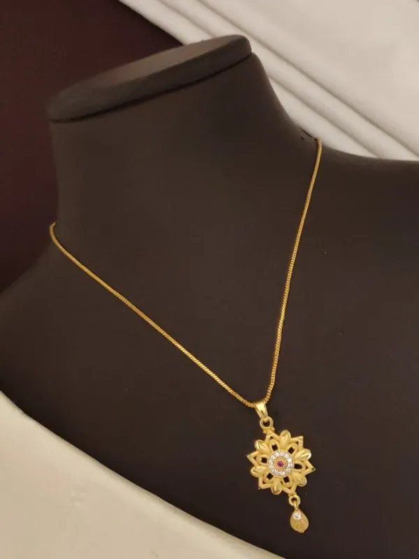 Designer_High_Gold_Plated_Antique_Circular_Pendant_Necklace_Set_with_Earrings