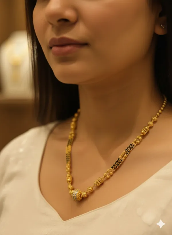 Traditional_Elegance_Diamond_Studded_Gold_Mangalsutra