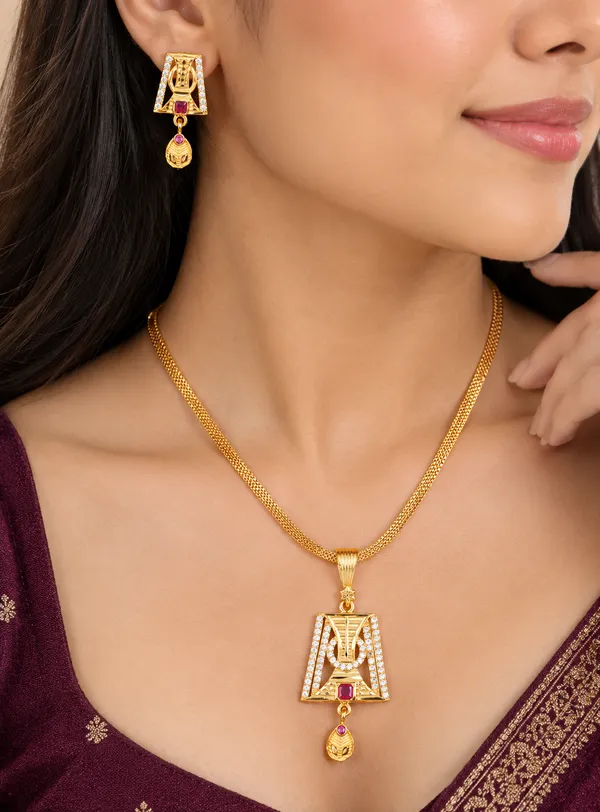 Traditional_Gold-Plated_Pendant_Necklace_Set_with_Matching_Stone-Studded_Drop_Earrings