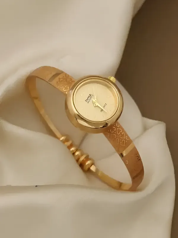Micro_Gold_Plated_Designer_Fancy_Watch_And_Adjustable_Bracelet_Combo