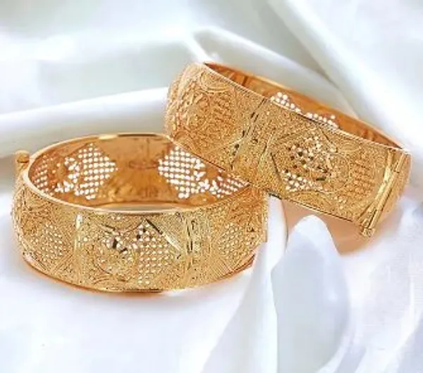 High_Gold_Plated_Flower_Designer_Traditional_Wear_Openable_Bangle_Set(2_Pcs)
