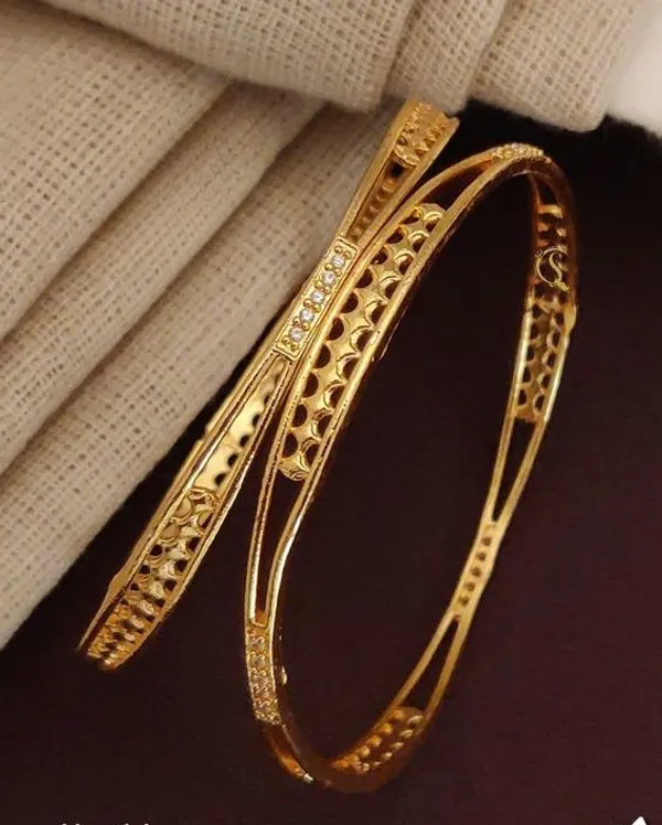 Micro_Gold_Plated_And_Diamond_Casul_Wear_2_Pcs_Fancy_Bangle_For_Women
