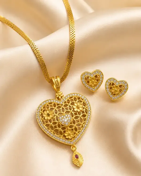 micro_gold_plated_Royal_Heart_Floral_Pendant_Set