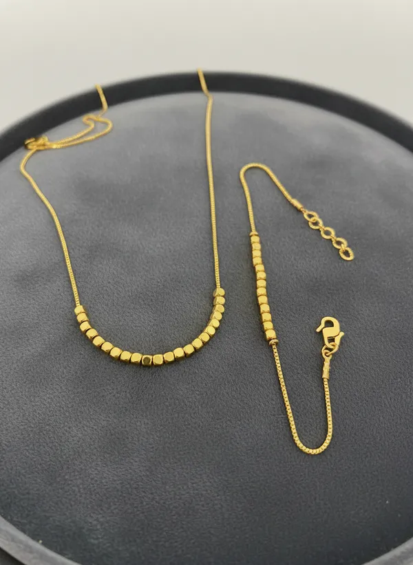Micro_Gold_Plated_Daily_Wear_Fancy_Square_Design_Bracelet_and_Chain_Set