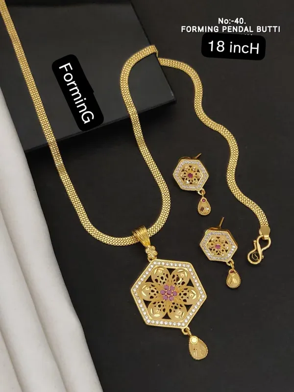 micro_gold_plated_ad_diamond_studed_fancy_flower_pendent_set_with_18_inches_chain