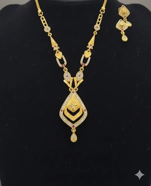 Micro_Gold_Plated_And_Diamond_Studded_Fancy_Oval_Necklace_with_Earing
