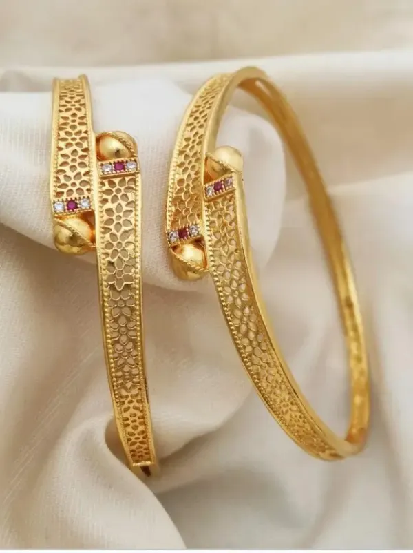 Micro_Gold_Plated_AD_Diamond_Studded_Daily_Wear_Bangle_Set_of_2_for_Women