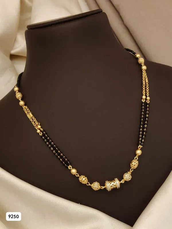 Micro_Gold_Plated_Daily_Wear_And_Diamond_Mangalsutra_For_Women